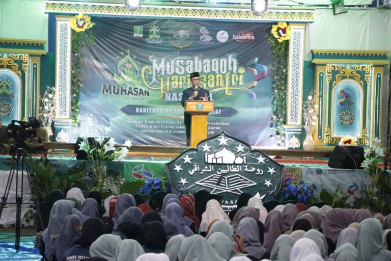Bupati Ardito Wijaya Buka MUHASAN di Ponpes Roudlotuth Tholibin